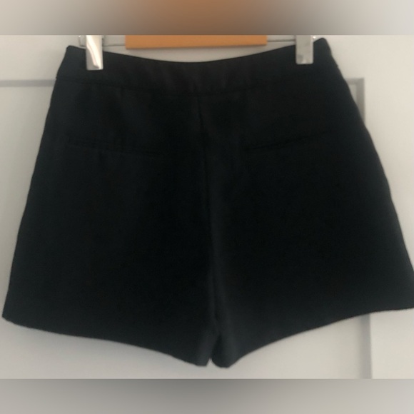 H&M Women’s Shorts - Picture 4 of 8